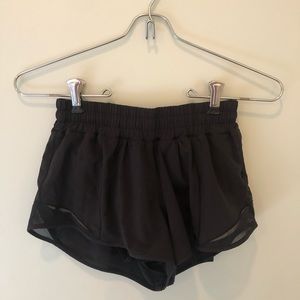 Lululemon Hotty Hot 2.5” Shorts